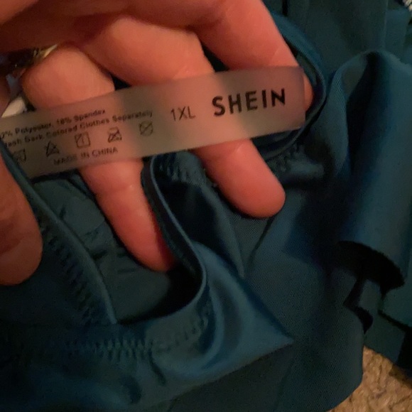 2 Piece Shein Ruffled Top Bikini- Size 1X- NWOT - Picture 5 of 6